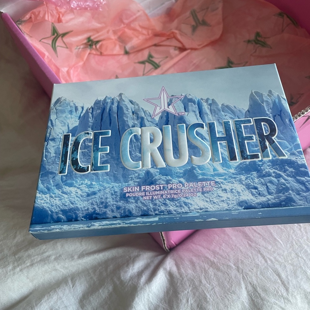 JEFFREE STAR COSMETICS
Ice Crusher Skin Frostª Pro Palette